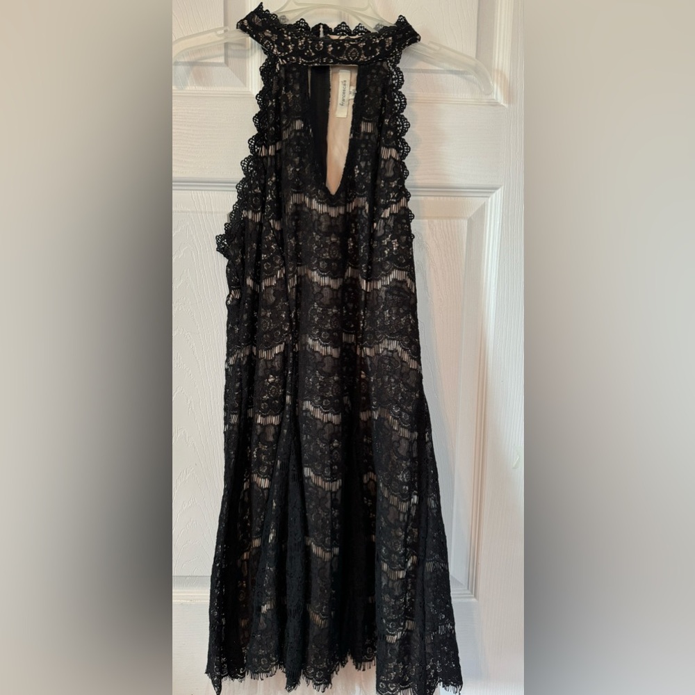 Women’s lace dress